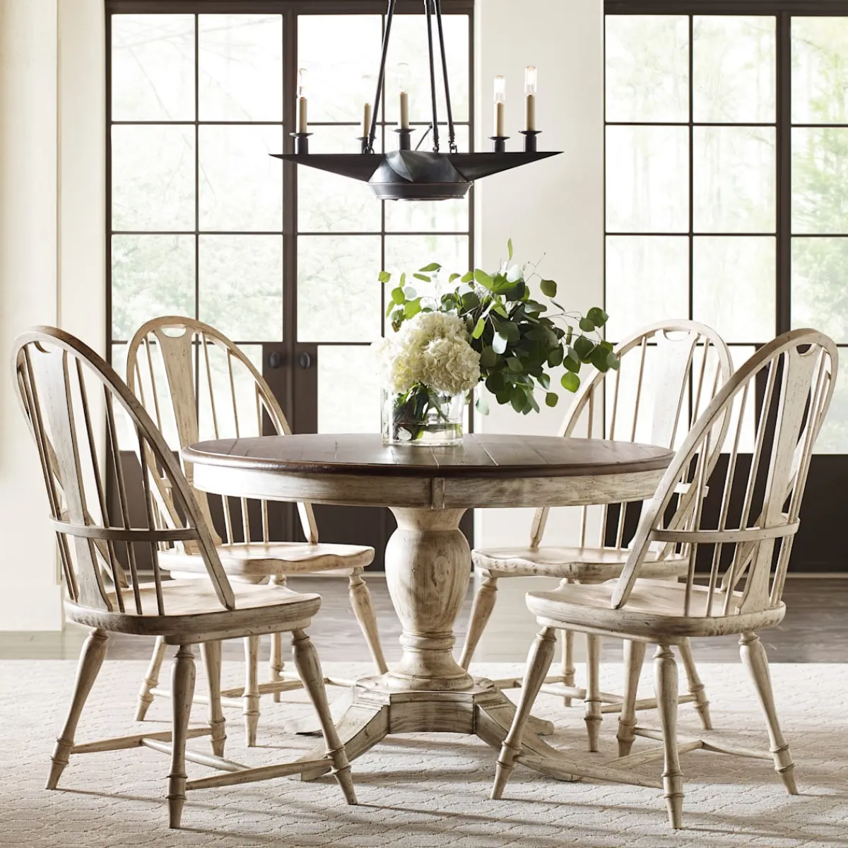 Dining Room Sets | Star Fumiture Weatherford 5-Piece Round Dining Room Set